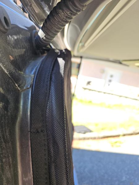 Moskitonetz Insektenschutzgitter VW T5 / T6 / T6.1 Heckklappe – Magnetische Befestigung - Reißverschluss - Detail